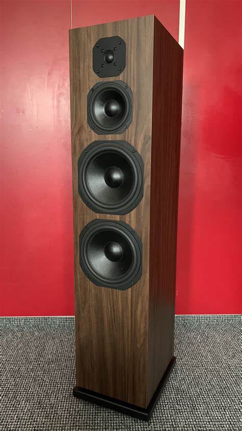 We tested the Dynavoice CL-28 floor-standing speakers!